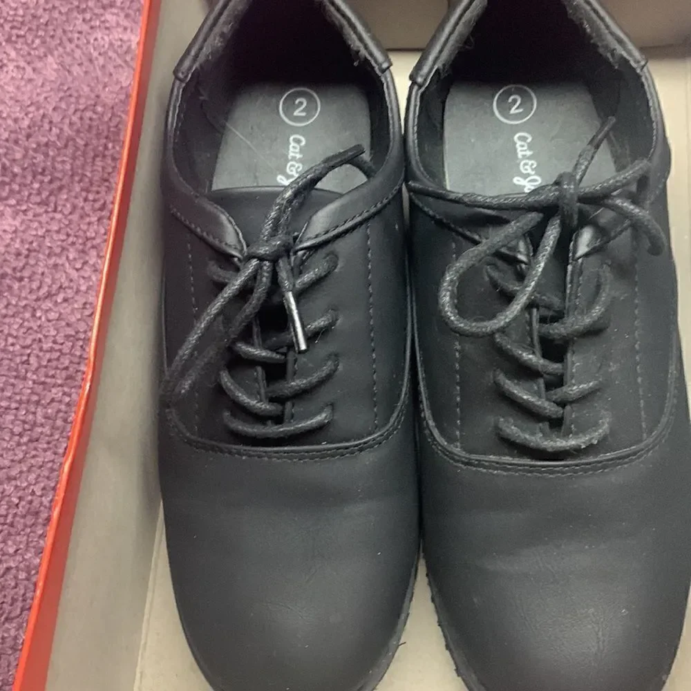Cat & Jack Black Dress Shoes Sz 2 NIB